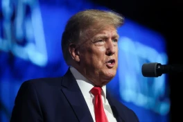 Трамп допустил возможность смены власти в Иране