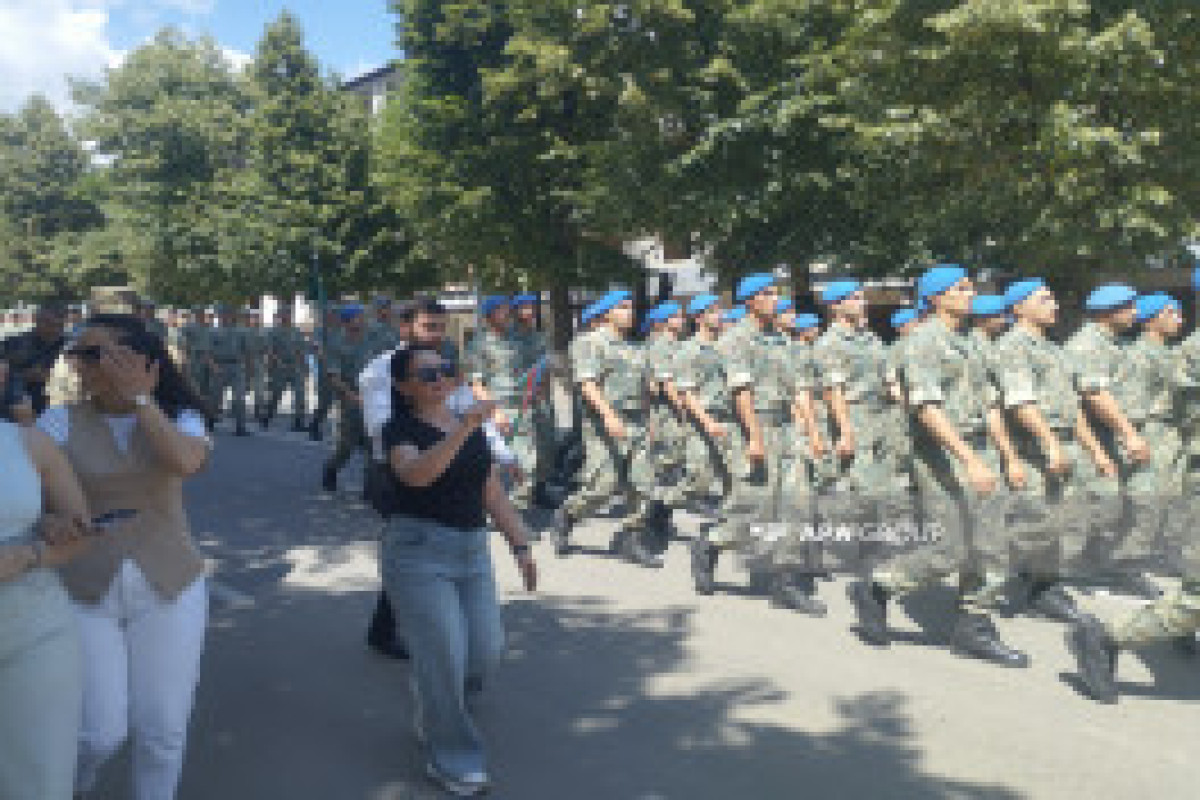Военный парад в Ханкенди прошел под «Марш Победы» -ФОТО 