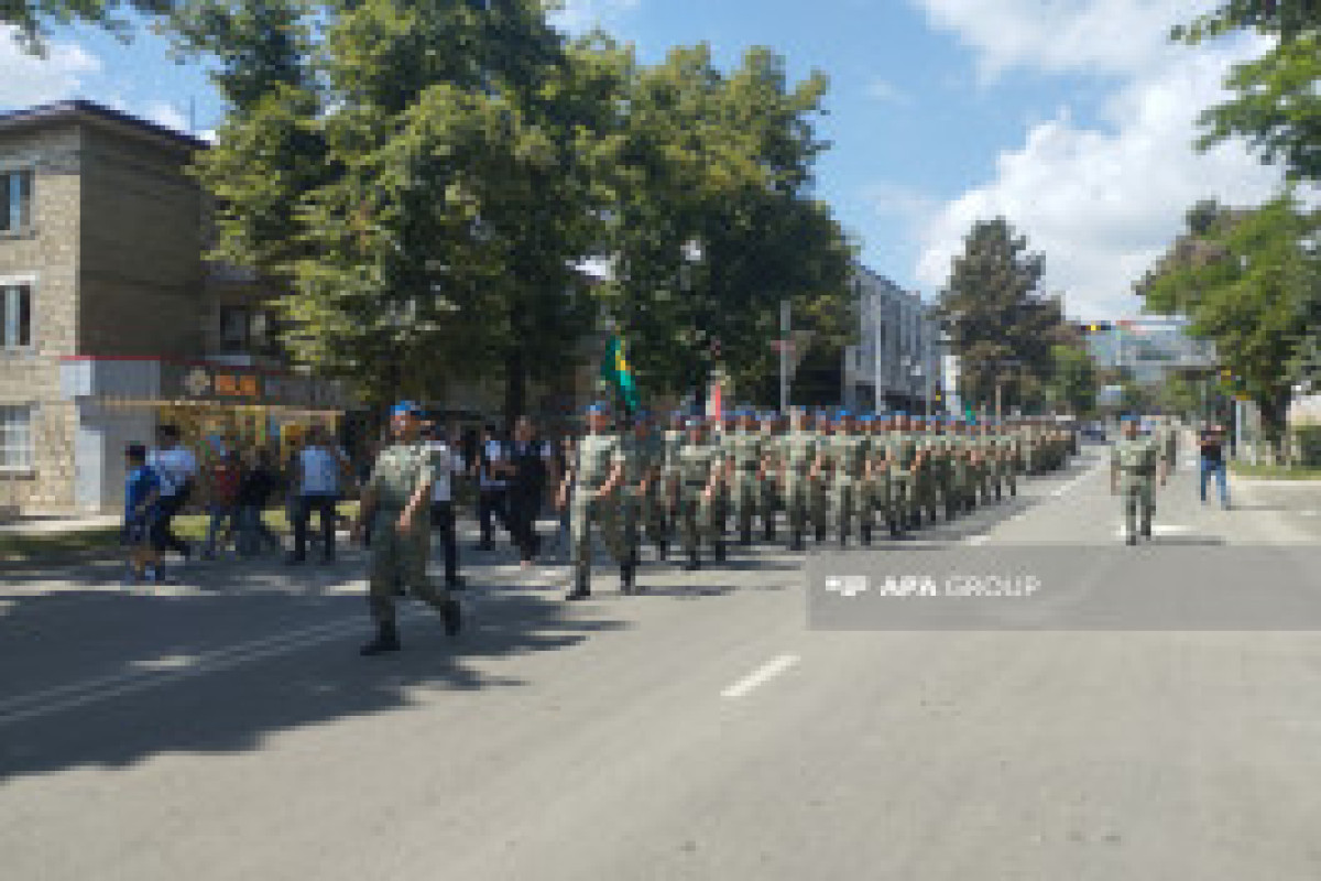 Военный парад в Ханкенди прошел под «Марш Победы» -ФОТО 