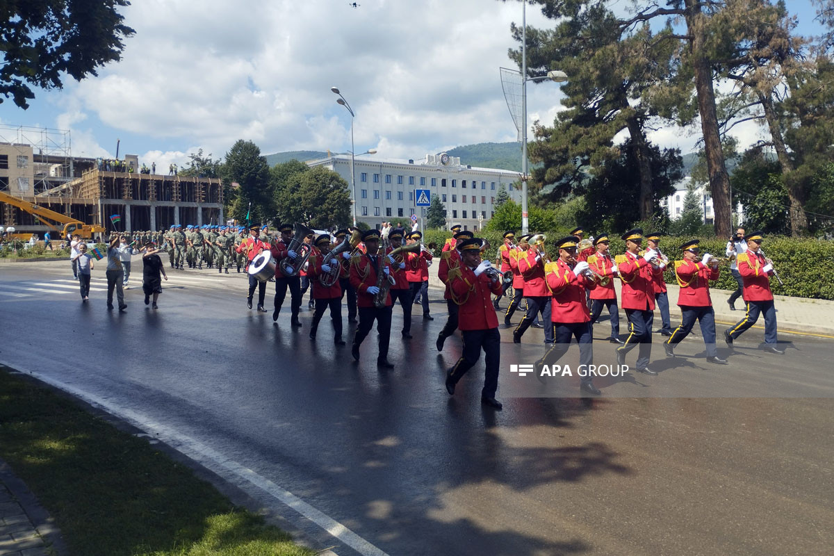 Военный парад в Ханкенди прошел под «Марш Победы» -ФОТО