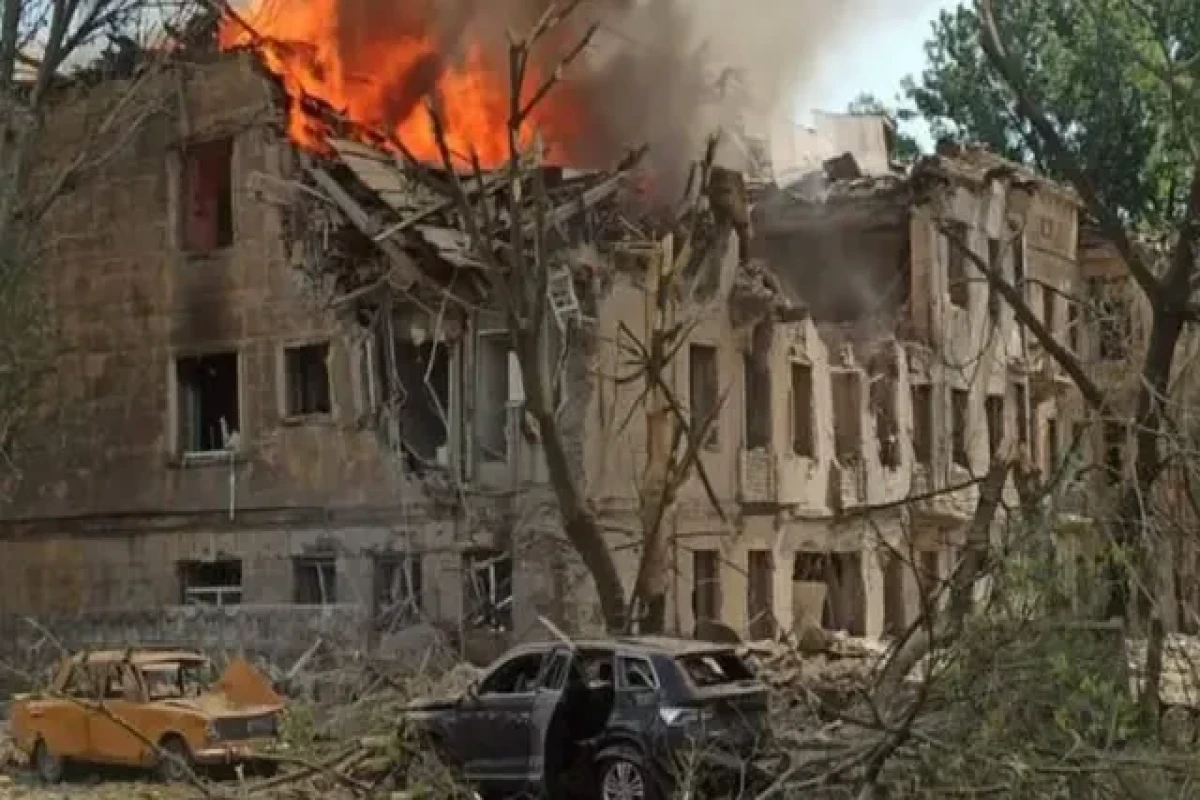 Трое погибших и 14 раненых - последствия российской атаки на Самар