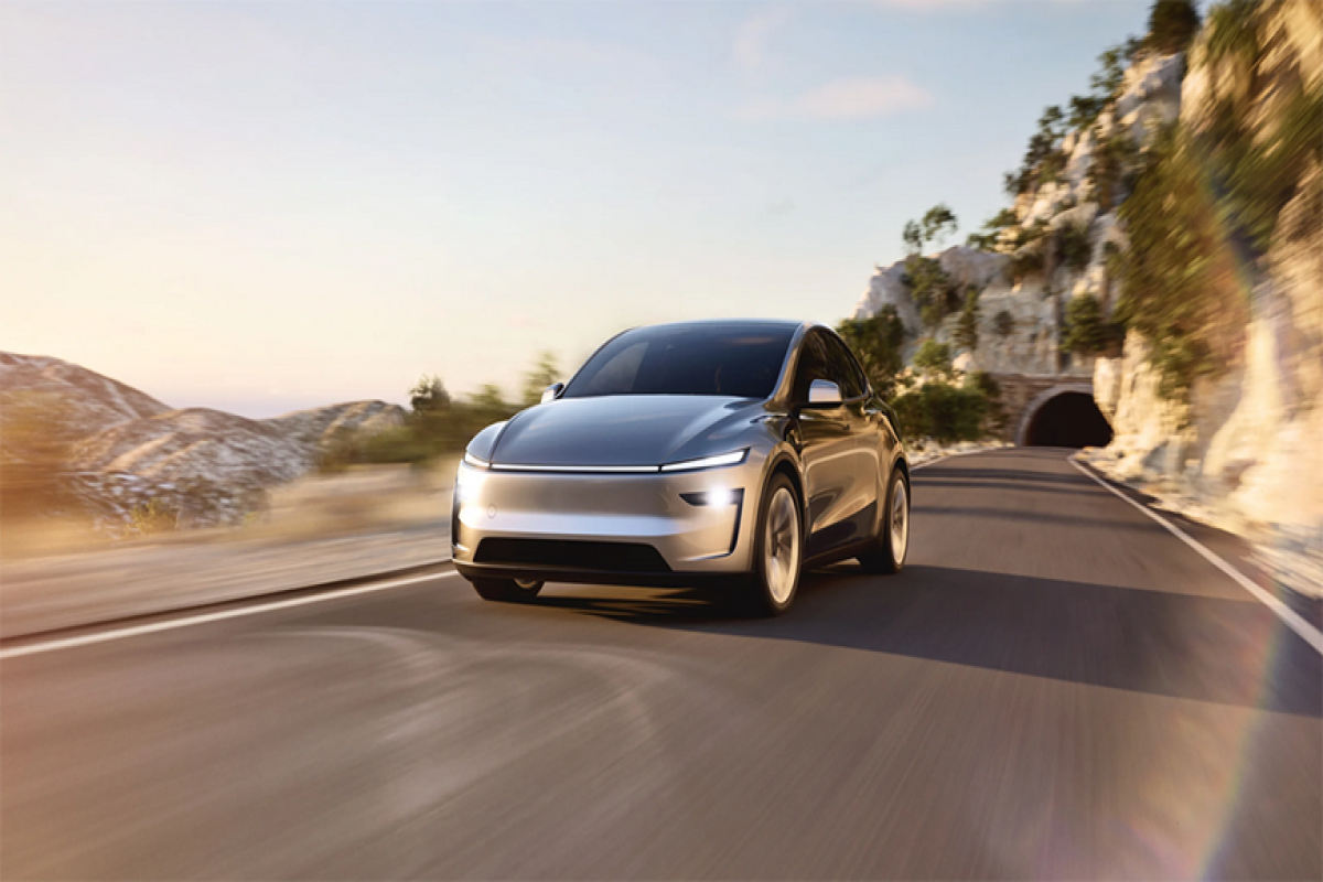 Маск сообщил о первой автономной доставке беспилотного такси Tesla