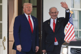 Newsweek: Трамп хочет убедить Нетаньяху заключить сделку с ХАМАС