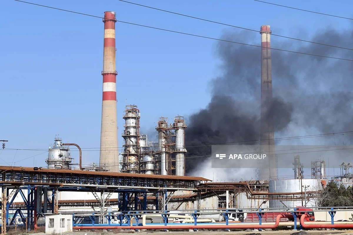 СГБ завела уголовное дело по факту пожара на НПЗ SOCAR 