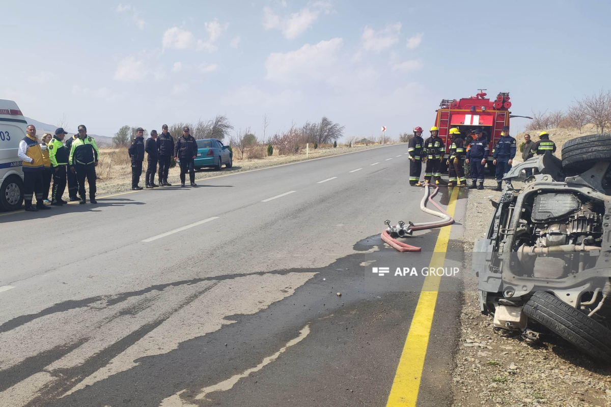 В Ордубаде семья попала в аварию, среди пострадавших - 9-летние дети-ФОТО -ВИДЕО 