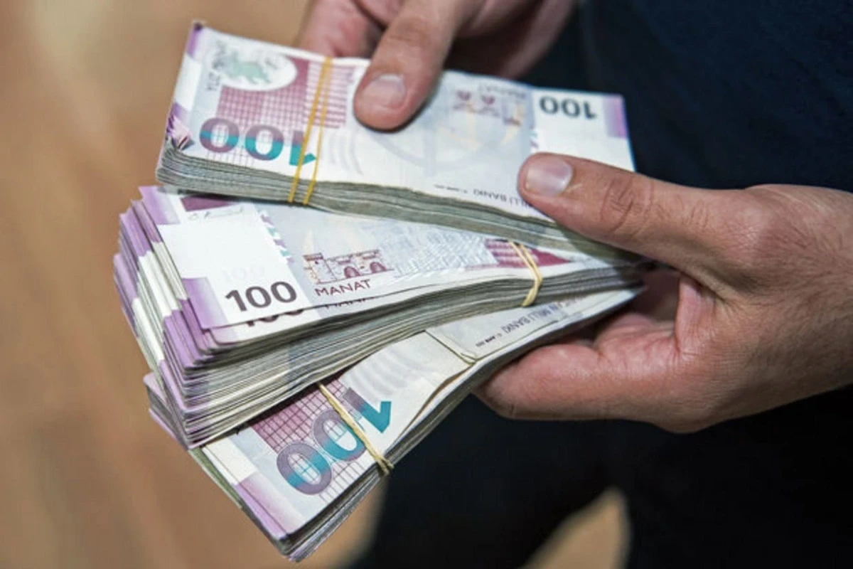 За оплату долгов наличными — штраф до 1 000 манатов