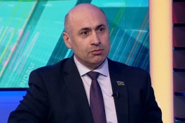 Депутат Милли Меджлиса Азер Бадамов был задержан в московском аэропорту, его депортируют