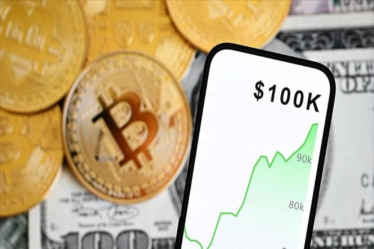 Стоимость биткойна превысила $100 тыс.