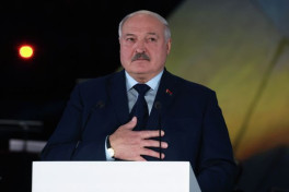 Лукашенко: Беларусь не собирается входить в состав других государств