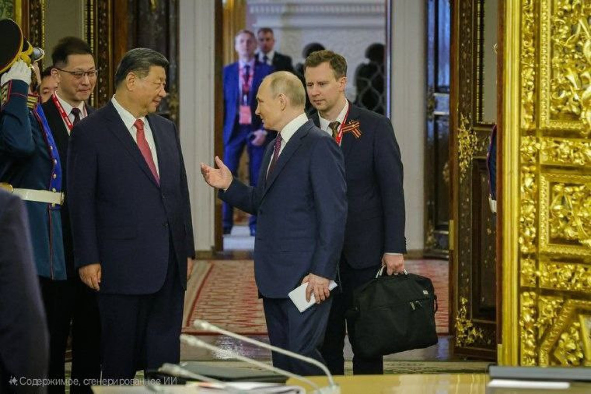 Путин торопится, а Си сбивает цены: Что осталось за кадром Парада Победы - АНАЛИТИКА