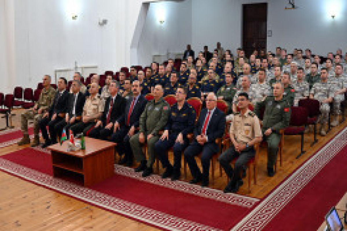Турецкая военная делегация продолжает визит в Азербайджан-ФОТО 