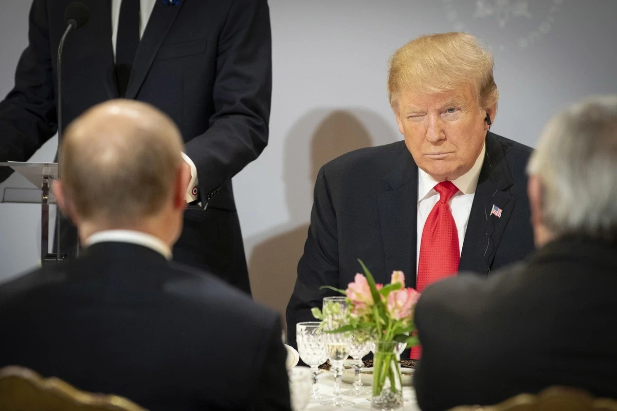 Axios: Трамп отказался от новых санкций против России после разговора с Путиным