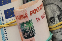 Рублю не помогут ни нефть, ни налоги: курс пойдет вниз уже этим летом 