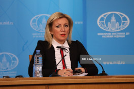 Захарова: Россия готова к контактам с Украиной