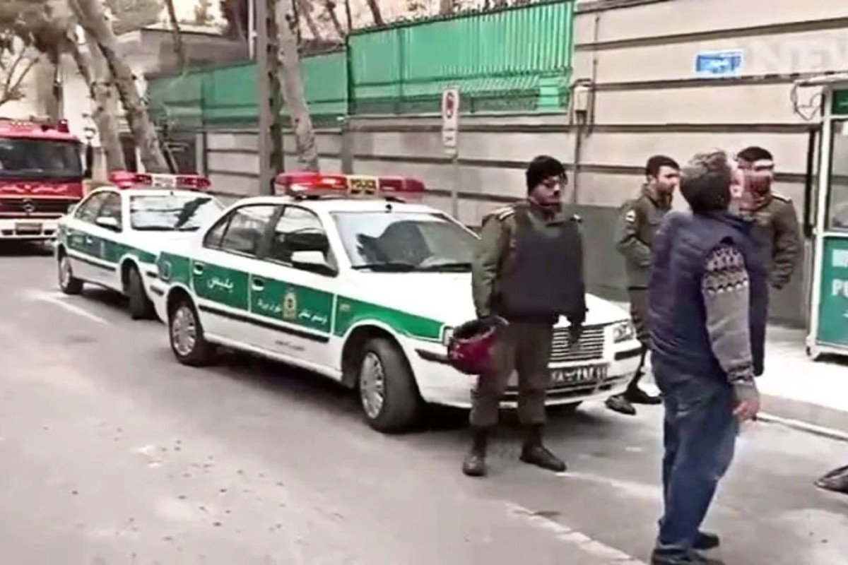 В Иране казнили террориста, напавшего на посольство Азербайджана 
