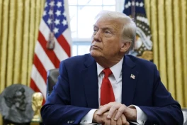 Трамп требует у главы Apple перенести производство iPhone в США
 