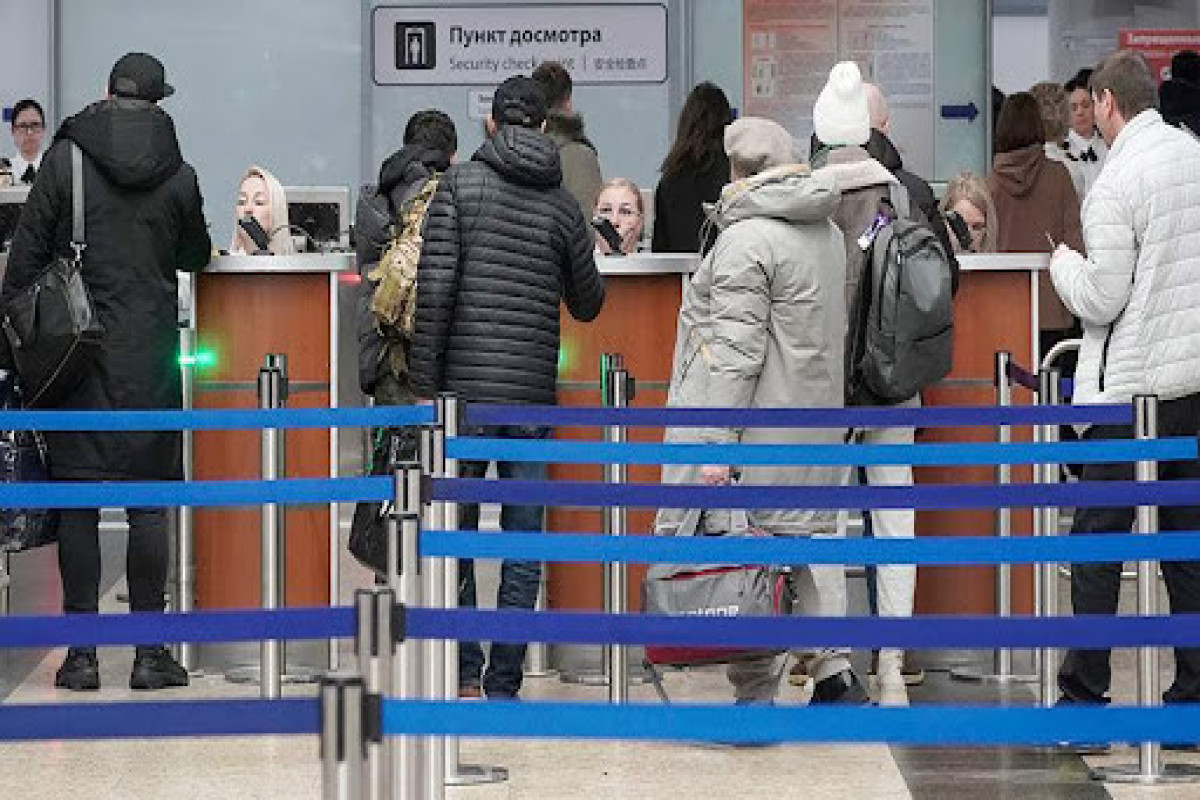 В аэропортах Москвы вводили временные ограничения