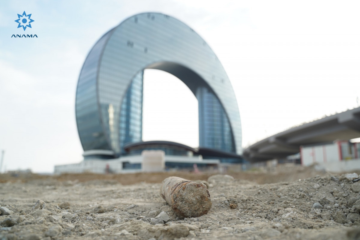 В Баку на территории «Port Baku» обнаружен боеприпас