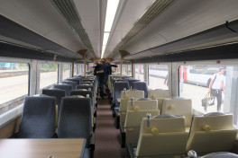 Жизни девяти пострадавших в нападении в поезде в Англии под угрозой