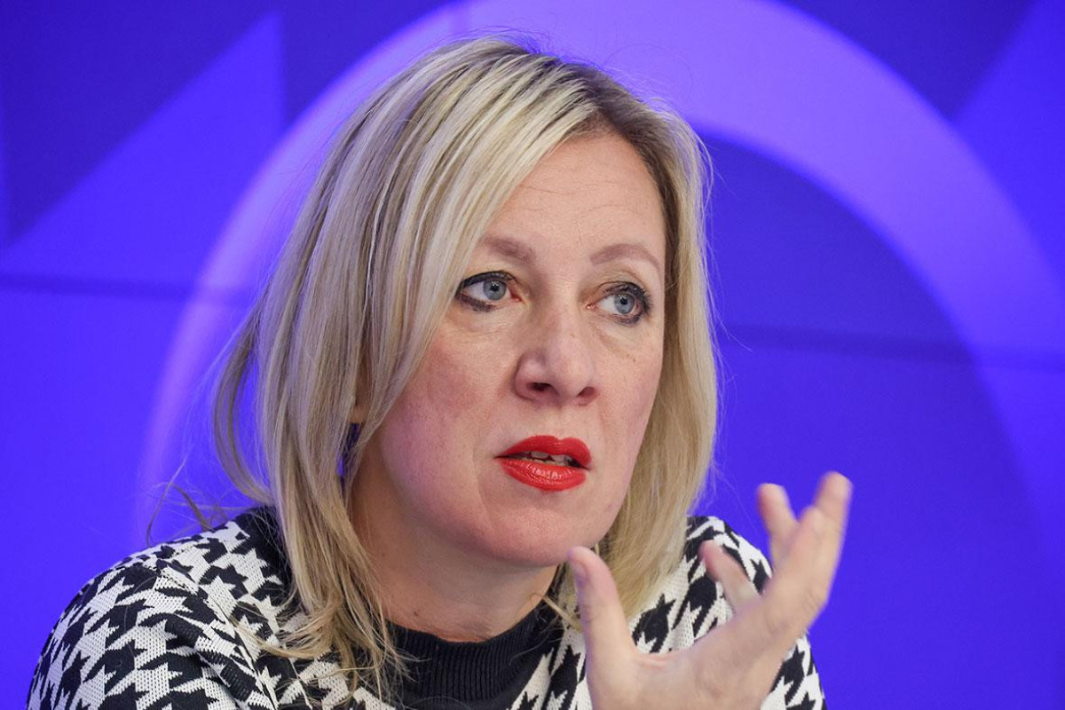 Захарова связала обрушение башни в Риме с... помощью Украине