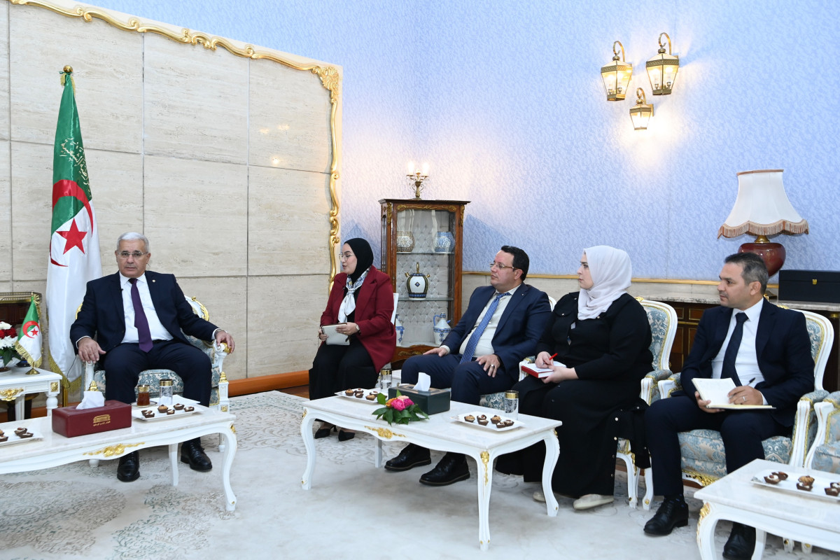 Джейхун Байрамов встретился с председателем Национальной народной ассамблеи Алжира