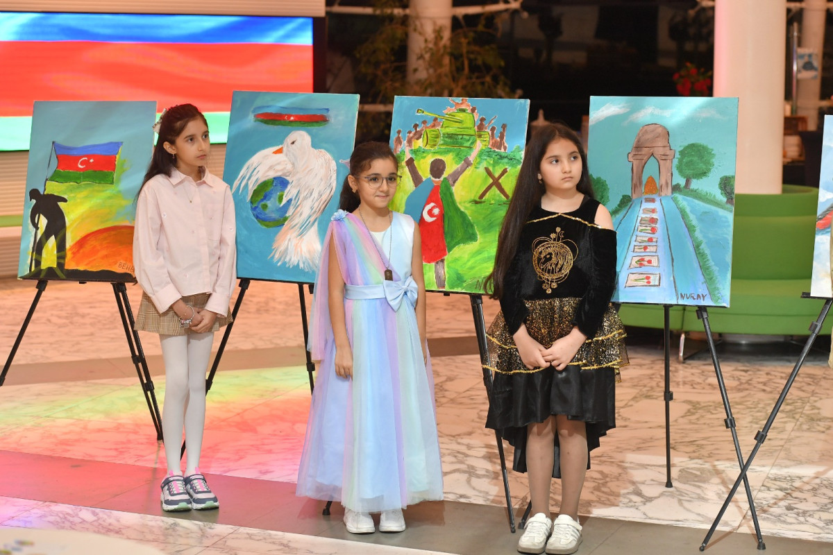 В Азербайджане выпущены уникальные марки по рисункам детей шехидов-ФОТО 