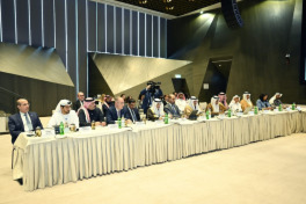 Арабские фонды инвестируют в инфраструктурные проекты Азербайджана