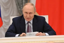 Путин наградил разработчиков "Буревестника" и "Посейдона"