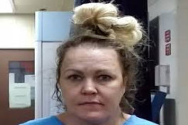 В США экс-журналистка убила 80-летнюю мать в ночь на Хэллоуин