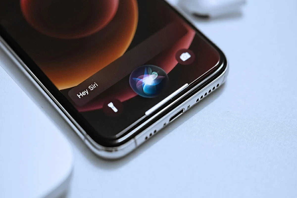 Apple будет платить Google за использование ИИ Gemini