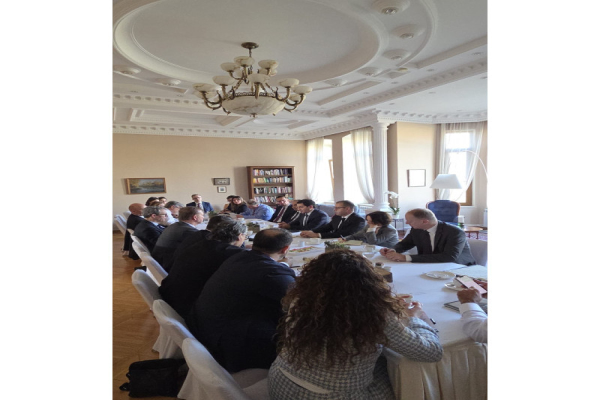 Хикмет Гаджиев обсудил с представителями НАТО вопросы региональной безопасности