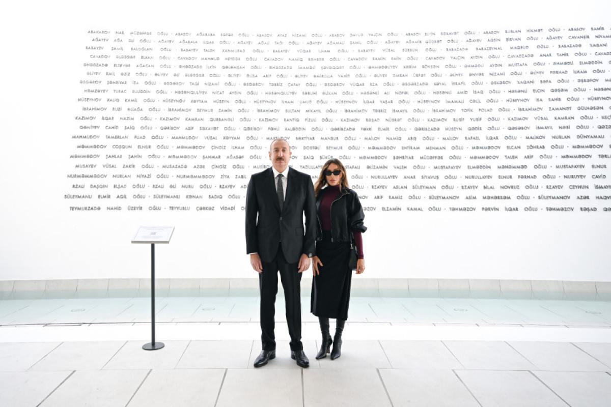 Президент Азербайджана и первая леди приняли участие в открытии Музея Победы-ФОТО 