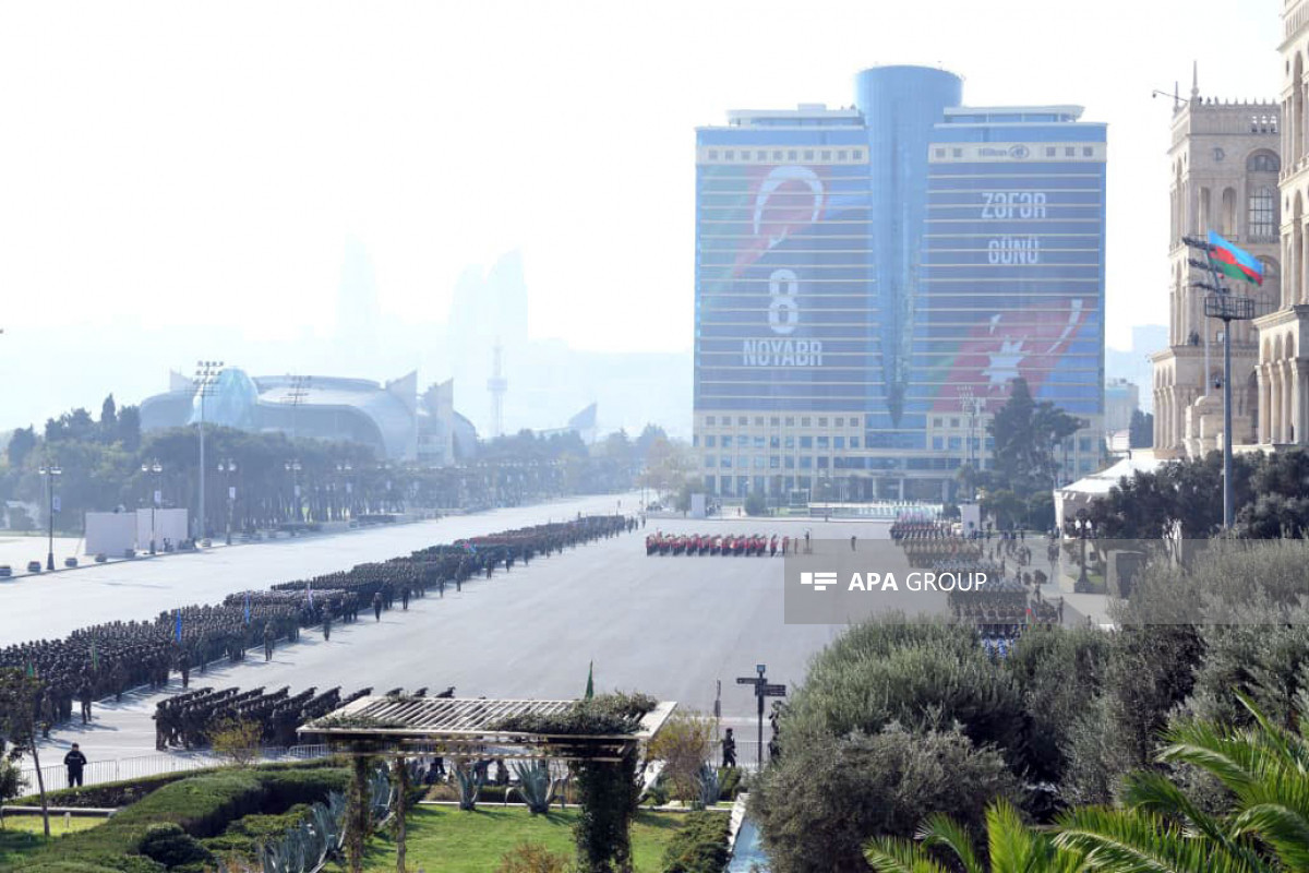 На военном параде впервые прошли войска беспилотных систем Азербайджана 