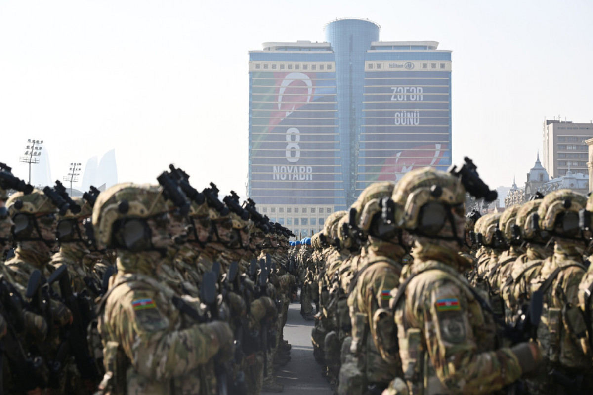 День Победы: По площади Азадлыг прошла военная техника Азербайджанской Армии-ПРЯМОЙ ЭФИР -ОБНОВЛЕНО 