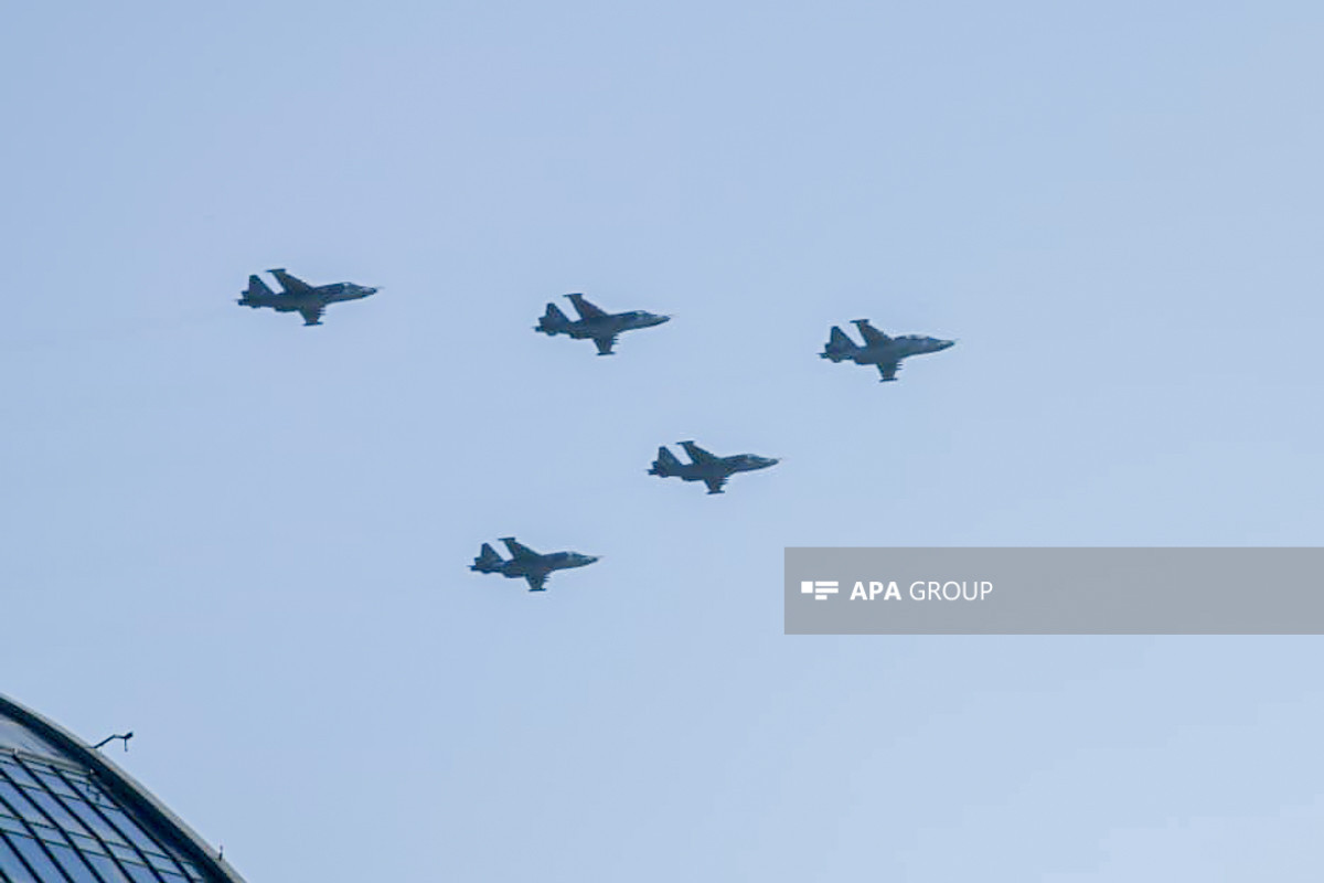 В небе Баку — современные истребители JF-17 и Su-25ML «Лачин»-ФОТО -ВИДЕО 