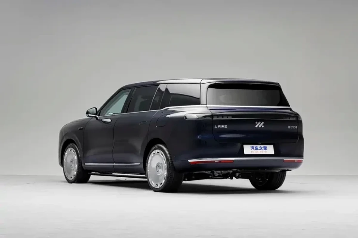 Китайский кроссовер удивил комфортом с душем, холодильником и автономным вождением-ФОТО 