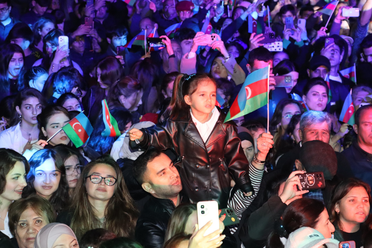 Салют в честь Дня Победы прошел в Ханкенди-ФОТО 