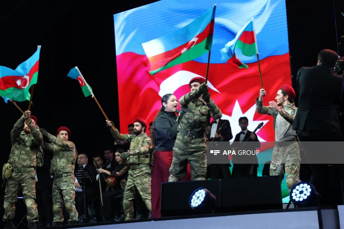 В Баку организованы концерт и салют в честь Дня Победы -ФОТО -ОБНОВЛЕНО 