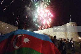 В Шуше День Победы отметили салютом