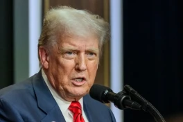 Трамп пообещал американцам по $2 тысячи из денег, полученных благодаря пошлинам