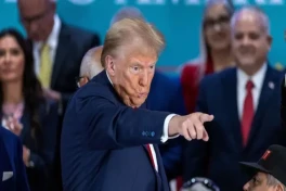 Трамп обвинил журналистов Би-би-си в попытке повлиять на выборы президента США