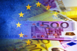 Украина получила от Запада за год $52 млрд