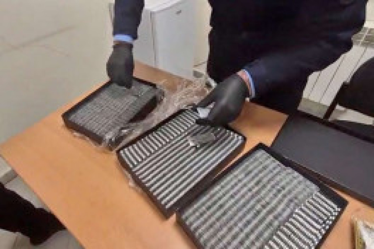 В Гяндже предотвратили попытку ввоза скрытых медикаментов-ФОТО 