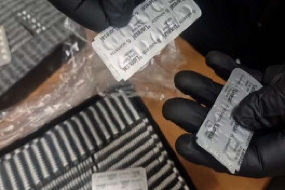 В Гяндже предотвратили попытку ввоза скрытых медикаментов-ФОТО 