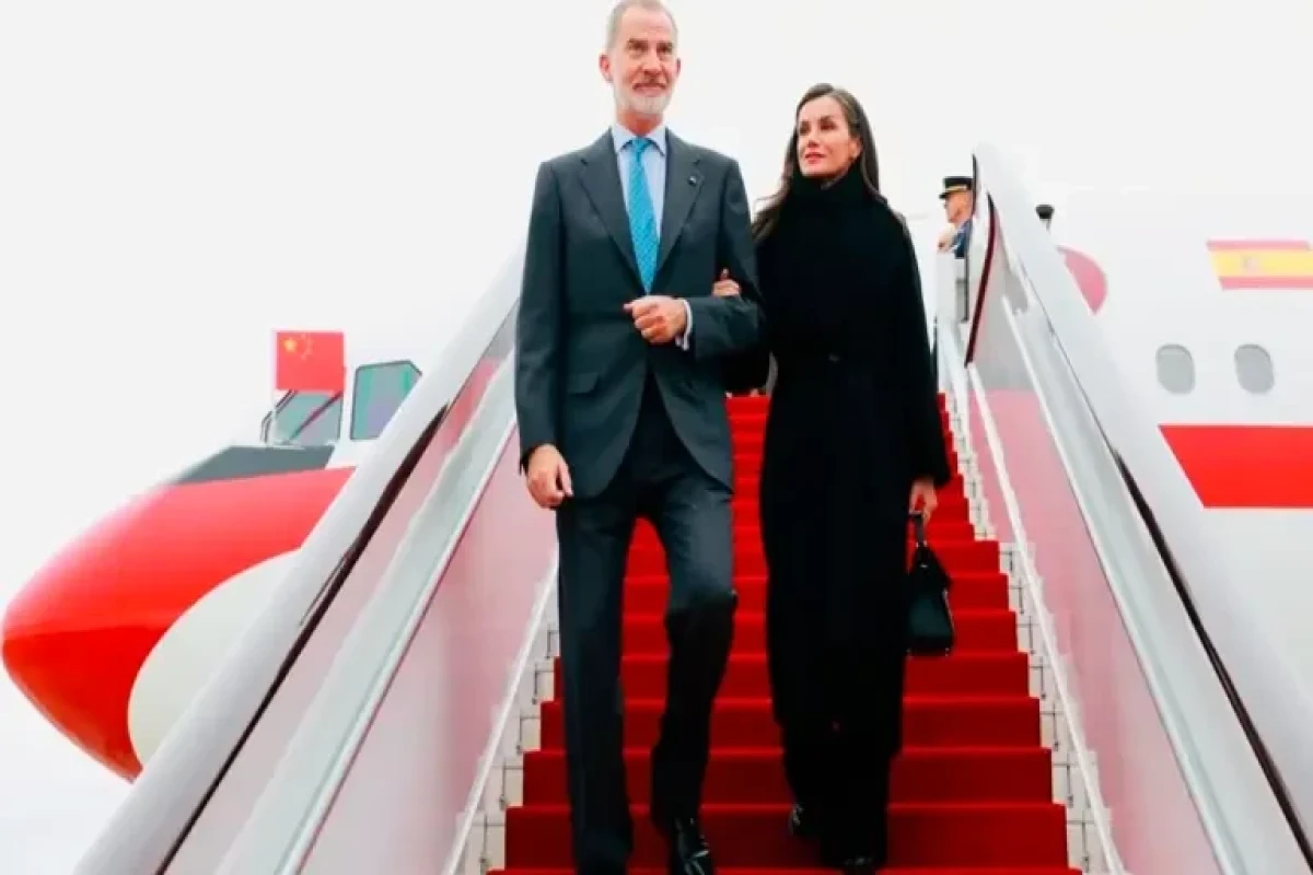 Испанский монарх впервые за 18 лет посетил Китай