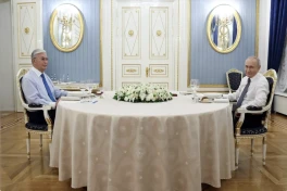 Путин и Токаев продолжили диалог на неформальном ужине