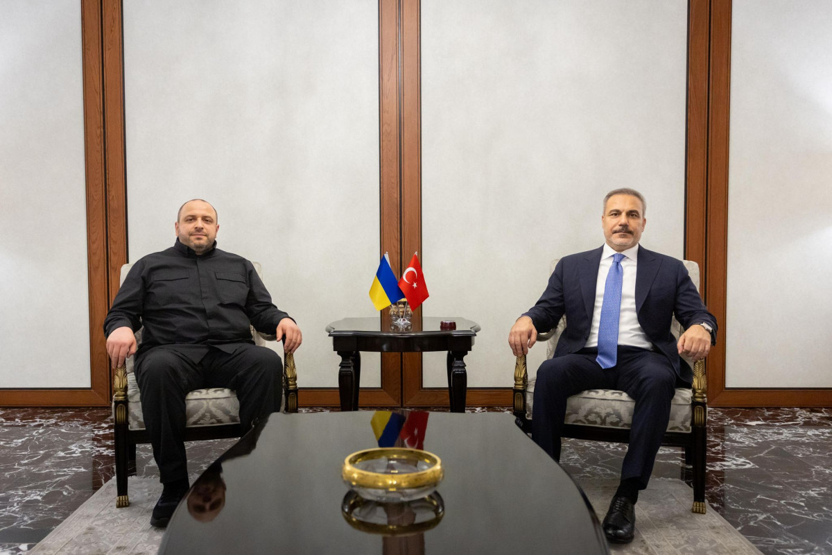 Хакан Фидан встретился в Анкаре с Рустемом Умеровым