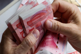 Bloomberg: Россия ищет спасение бюджета в облигациях в юанях