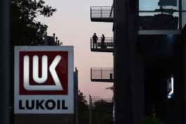 «Лукойл» просит власти США продлить отсрочку от санкций