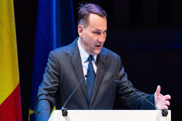 Сикорский: Война в Украине закончится истощением России